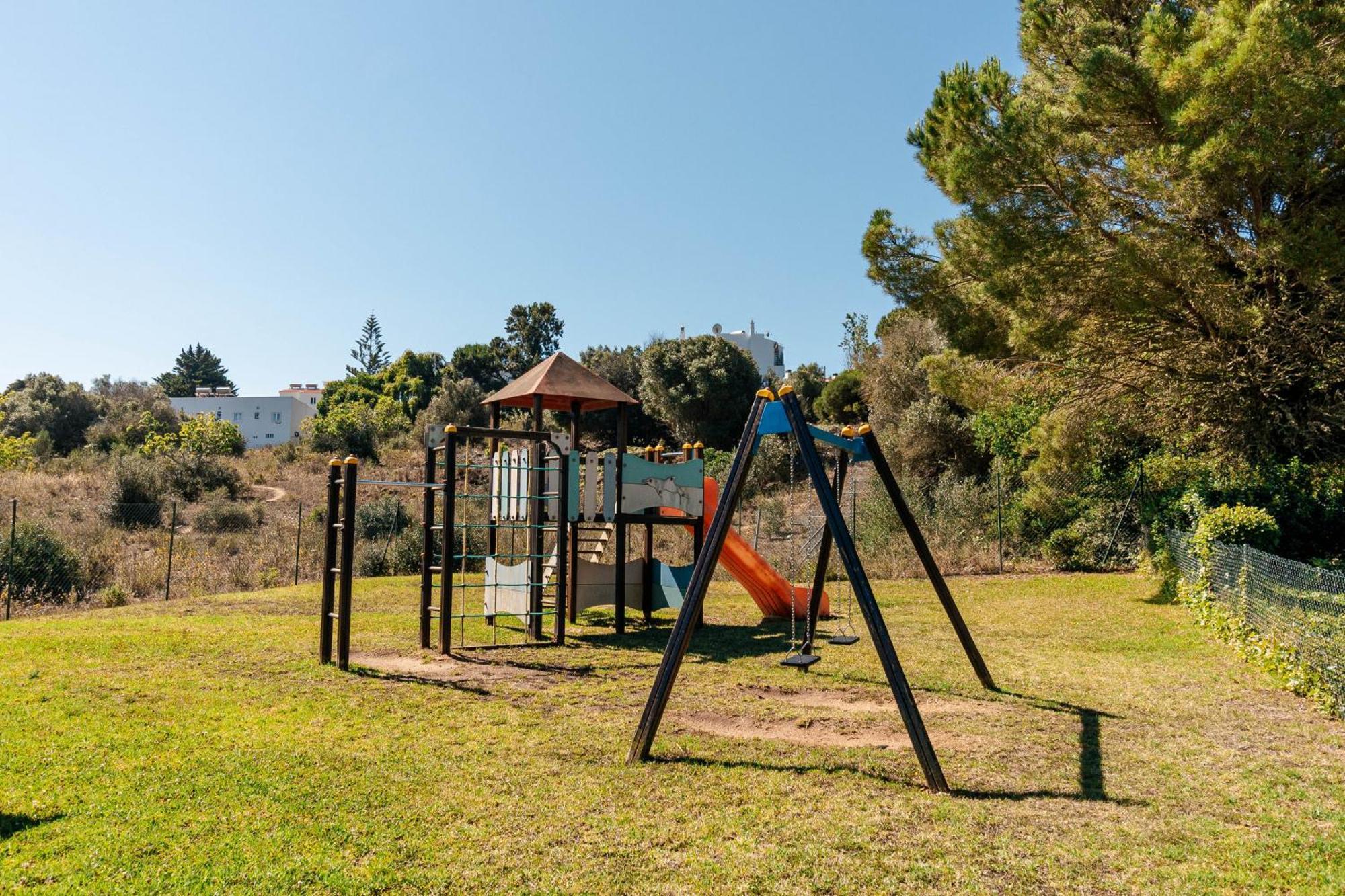 Marina Park -a038 *